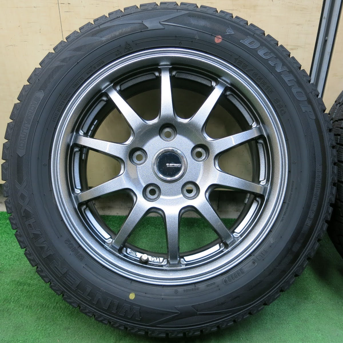 [送料無料]バリ溝！19年！キレイ！9.5分★スタッドレス 185/65R15 ダンロップ ウインターマックス WM02 G-SPEED Gスピード 15インチ PCD114.3/5H★3100909イス