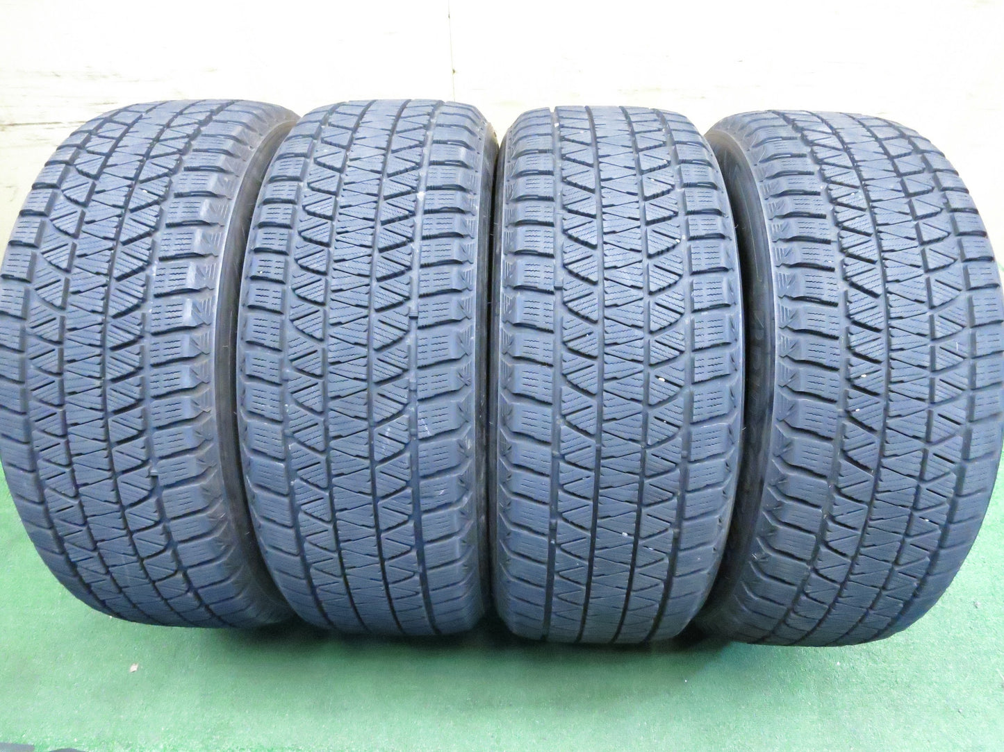 [送料無料]4本価格！20年★スタッドレス 235/55R18 ブリヂストン ブリザック DM-V3 タイヤ 18インチ ハリアー レクサスNX エクストレイル 等★3010903Hスタ