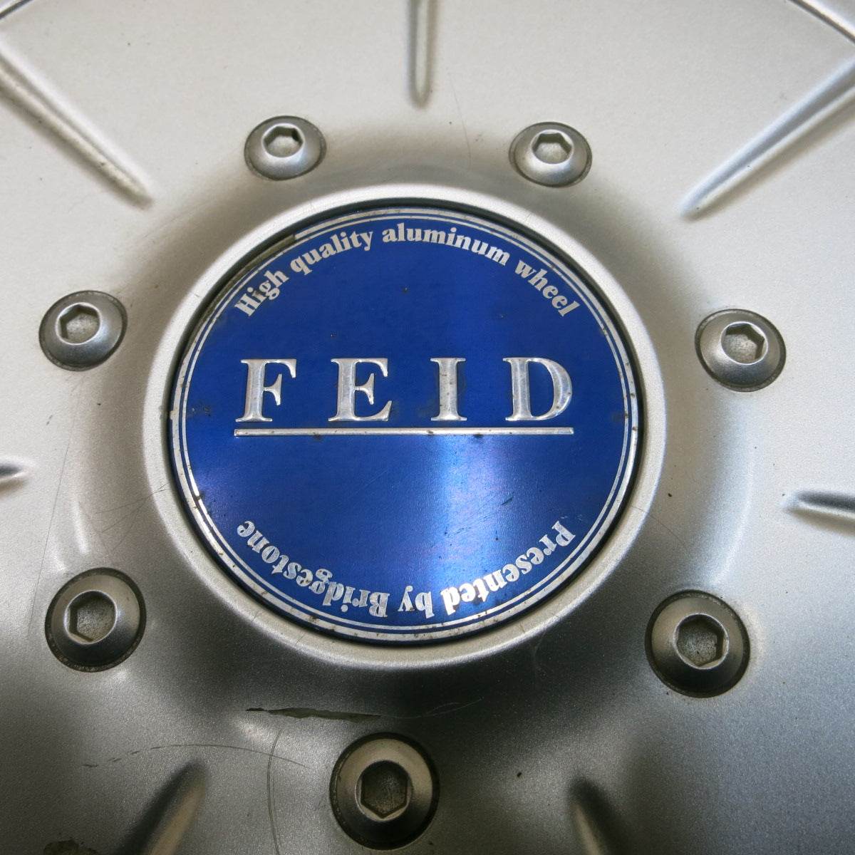 *送料無料*超バリ溝！22年！ほぼ10分★スタッドレス 215/65R16 ブリヂストン ブリザック DM-V1 FEID 100 114.3/5H マルチ★4010308イス
