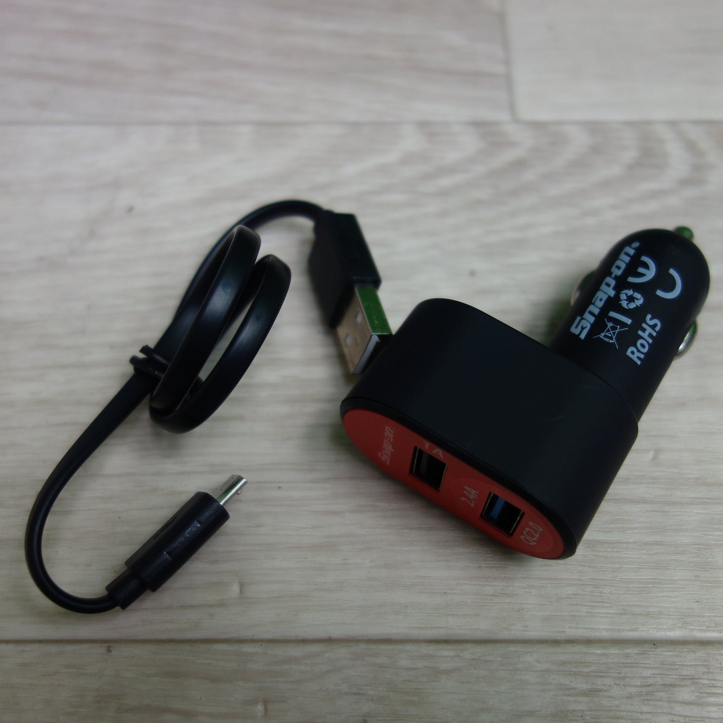 *送料無料*キレイ☆Snap-on スナップオン USB カーチャージャー BWL2830CCB BA234 クイックチャージ QUICK CHARGE☆