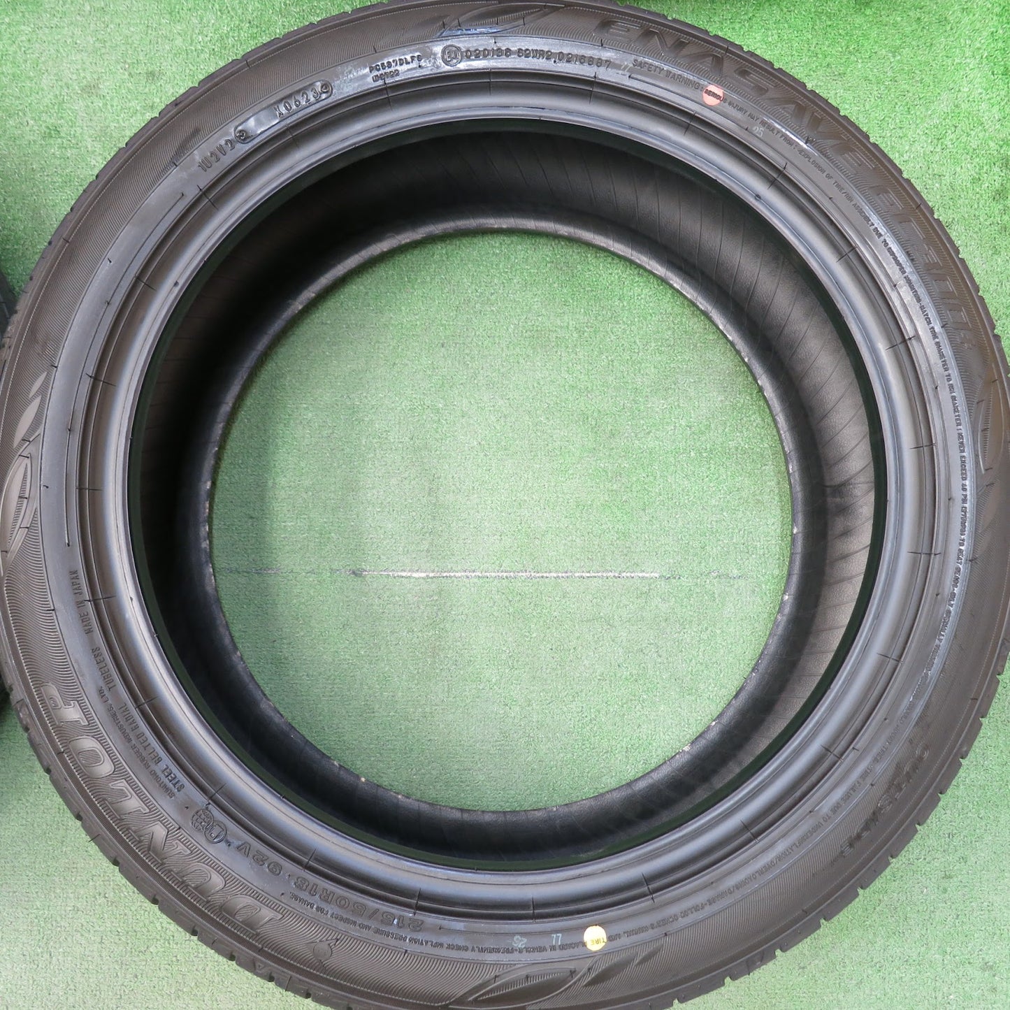 [送料無料]新車外し！23年★215/50R18 ダンロップ エナセーブ EC300+ タイヤ 18インチ ヤリスクロス CX-3 等★3031808ヒノタ