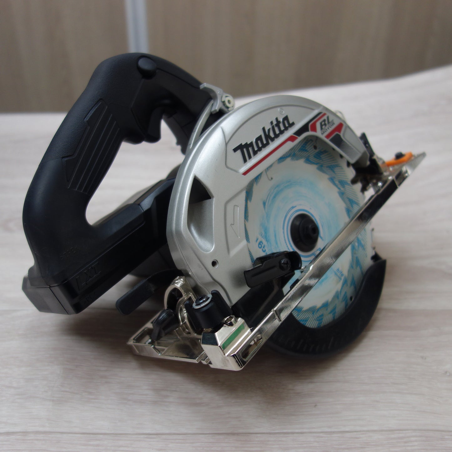 *送料無料*キレイ☆マキタ 165mm 充電式 マルノコ HS631D 電動 工具 木工用 丸のこ 丸ノコ 丸鋸 makita☆