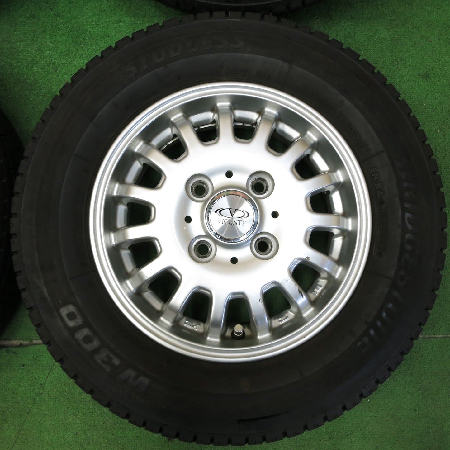 [送料無料]4本価格★スタッドレス 145/80R12 80/78N ブリヂストン W300 VICENTE ビセンテ 12インチ PCD100/4H★3062408サス