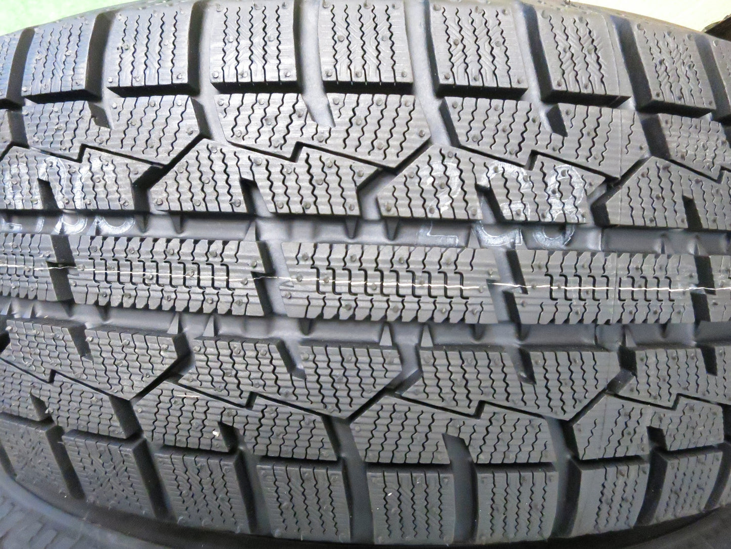 [送料無料]未使用！19年★リウス 等 195/65R15 スタッドレス トーヨー オブザーブ ガリット GIZ JOKER weds ジョーカー 15インチ PCD100/5H★2122802Hス