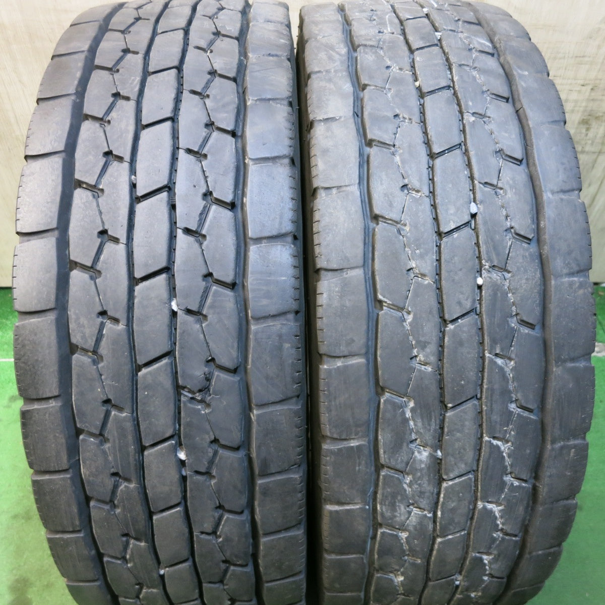 *送料無料* 2本価格★トラック タイヤ 245/70R19.5 136/134J ダンロップ エナセーブ SP688 デクテス ミックス 19.5インチ★4020203クスタ