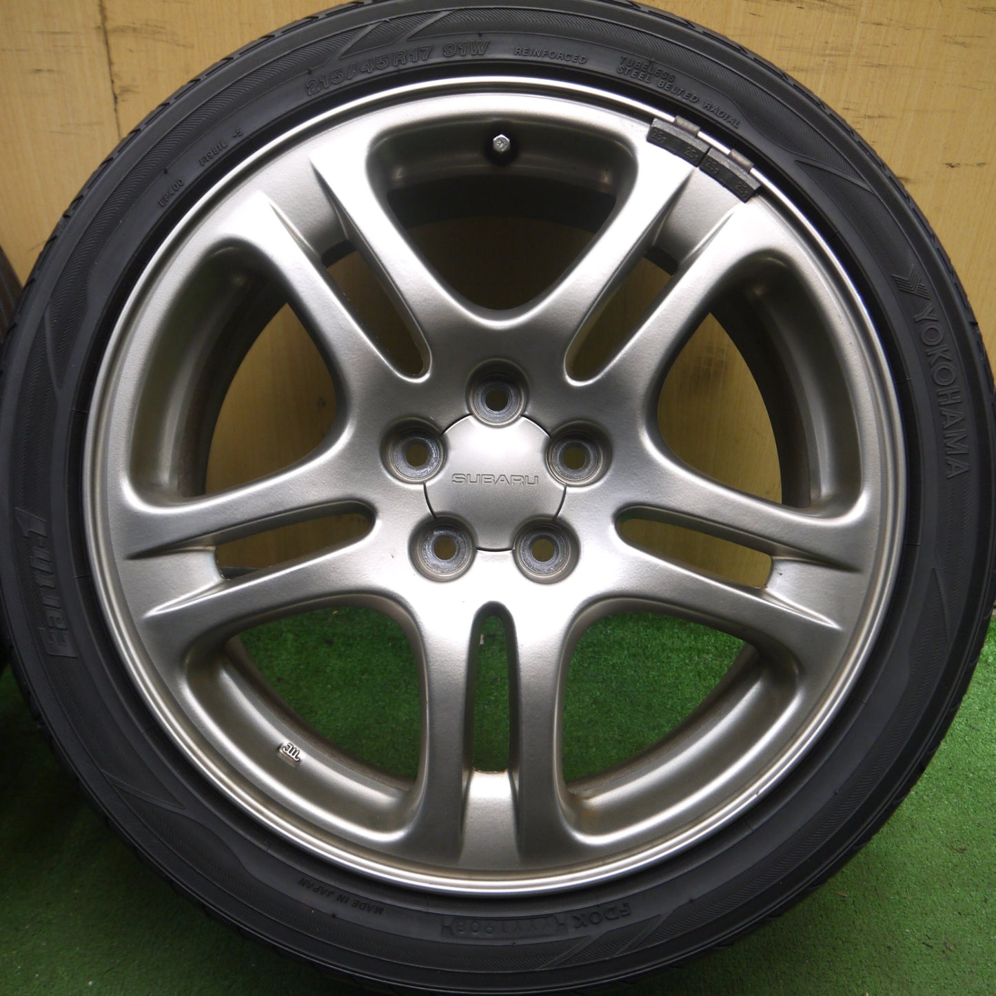 *送料無料* キレイ★スバル レガシィ 純正 215/45R17 ヨコハマ Earth-1 17インチ PCD100/5H★4031207Hノ