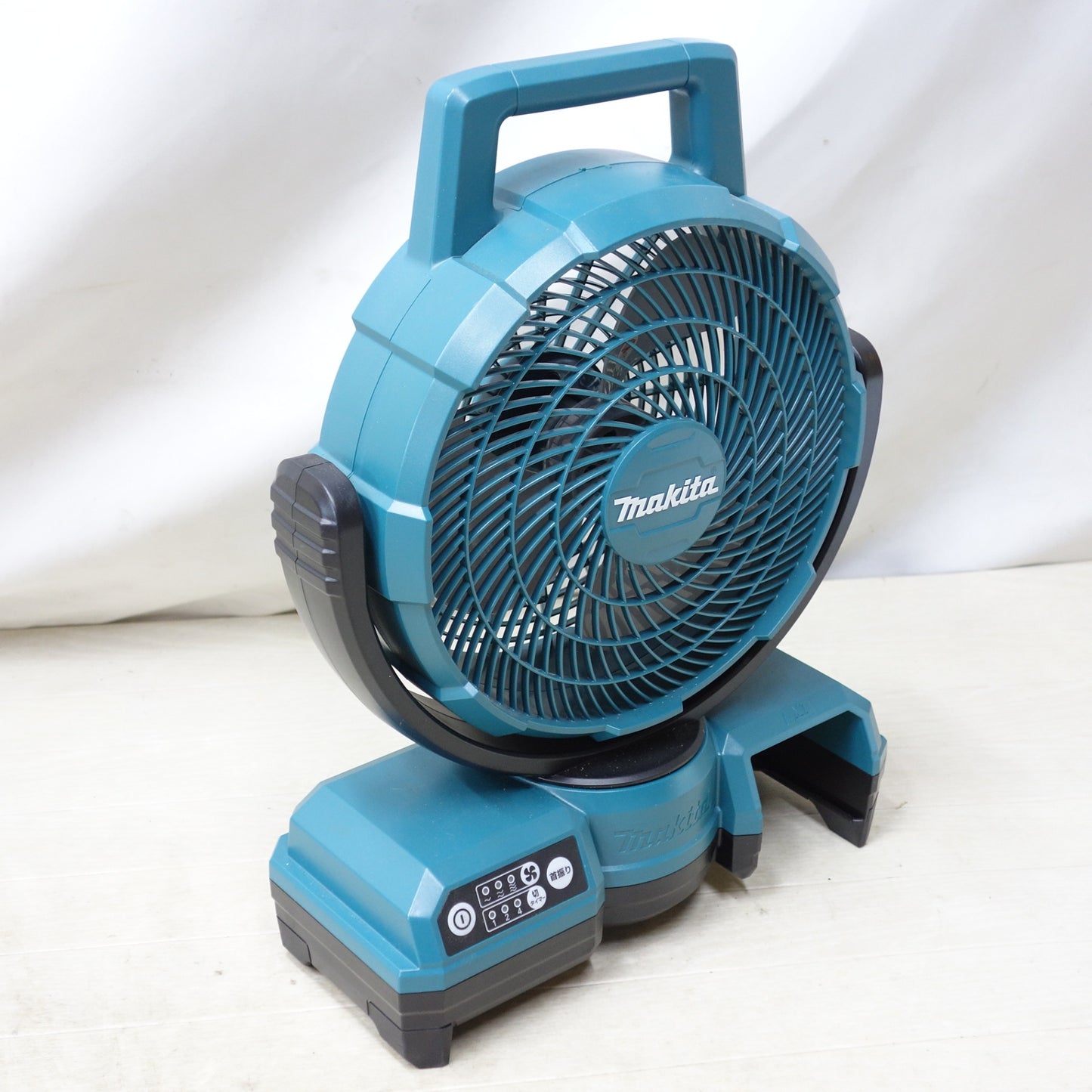 [送料無料] キレイ◆makita マキタ 充電式ファン CF203D 14.4V/18V 送風機 扇風機 ACアダプタ付き◆