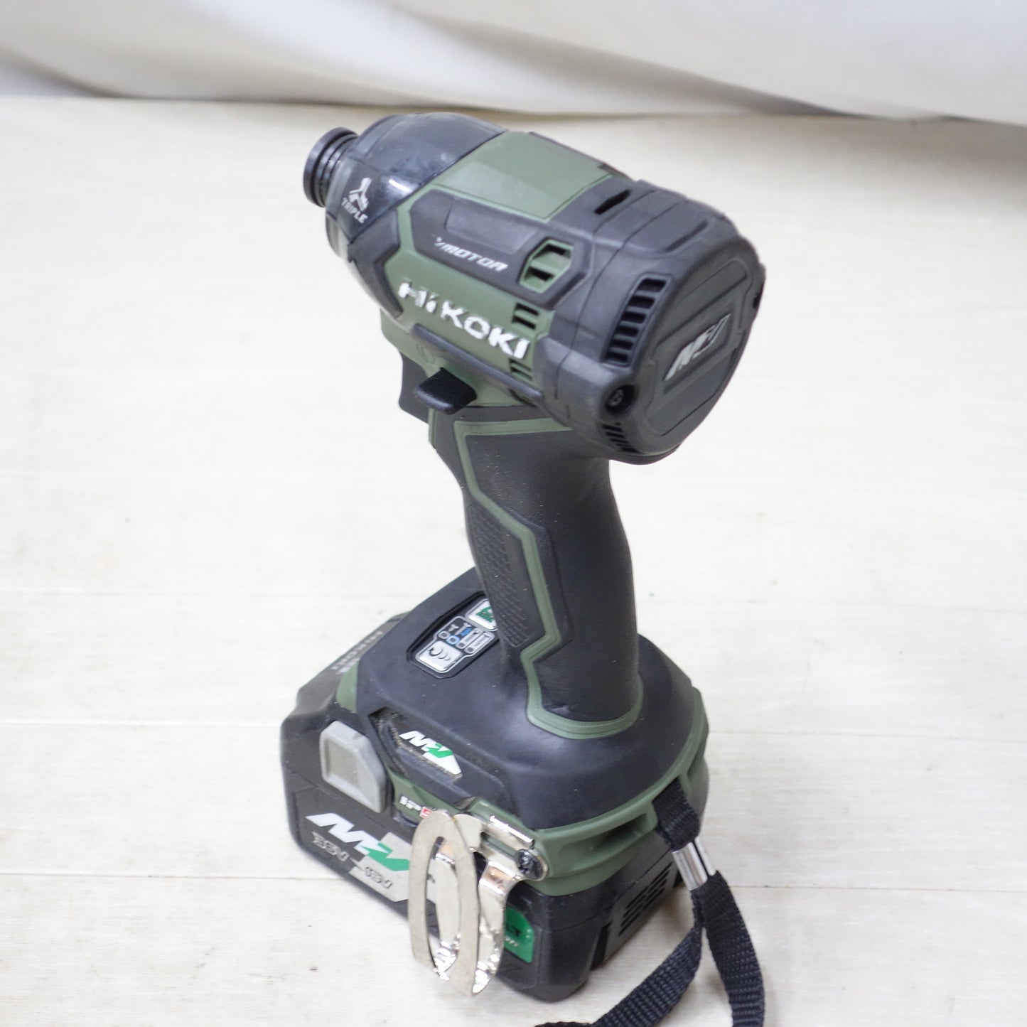 [送料無料] ◆HiKOKI ハイコーキ コードレスインパクトドライバ WH36DC DC18Vバッテリー2個 充電器付き 電動工具◆