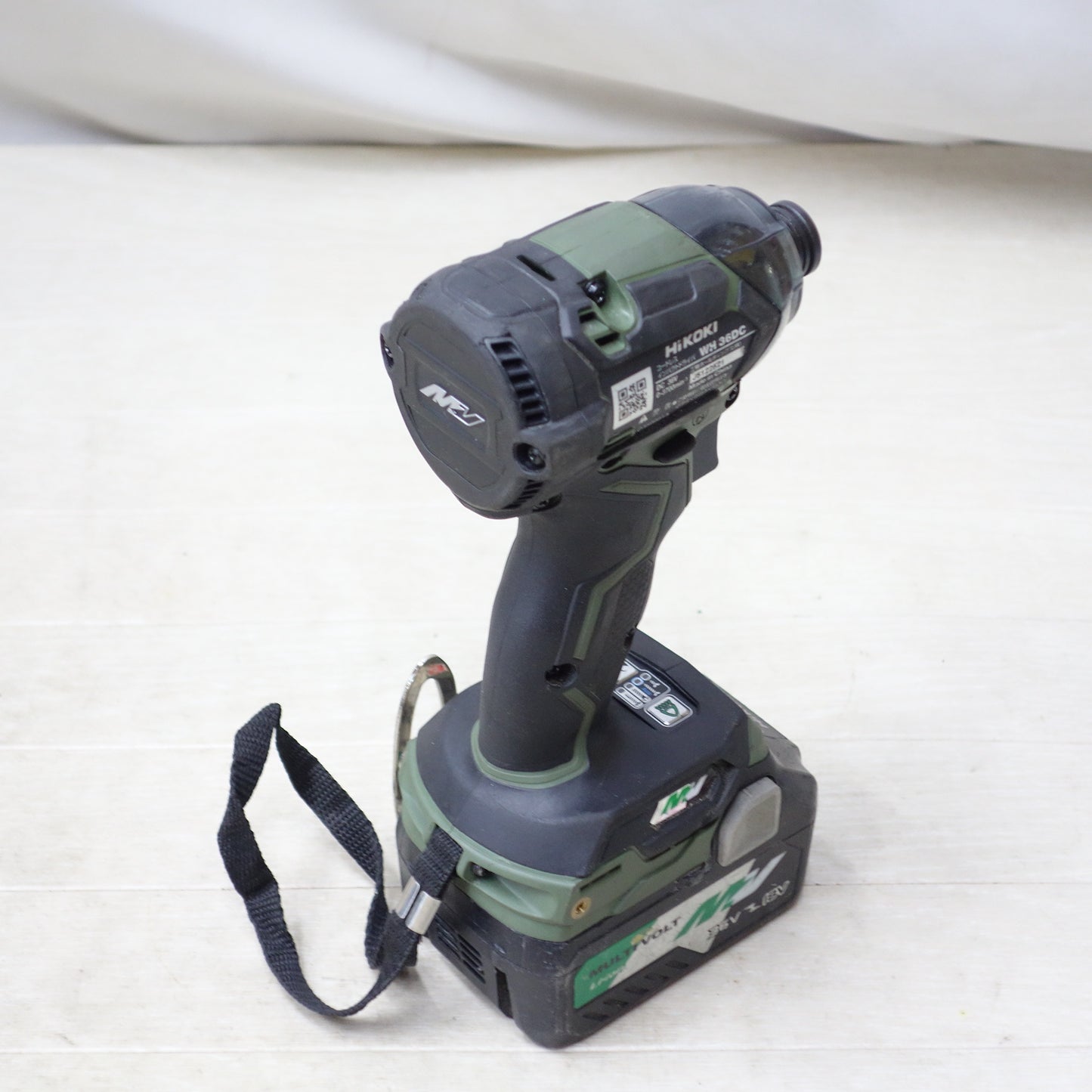 [送料無料] ◆HiKOKI ハイコーキ コードレスインパクトドライバ WH36DC DC18Vバッテリー2個 充電器付き 電動工具◆