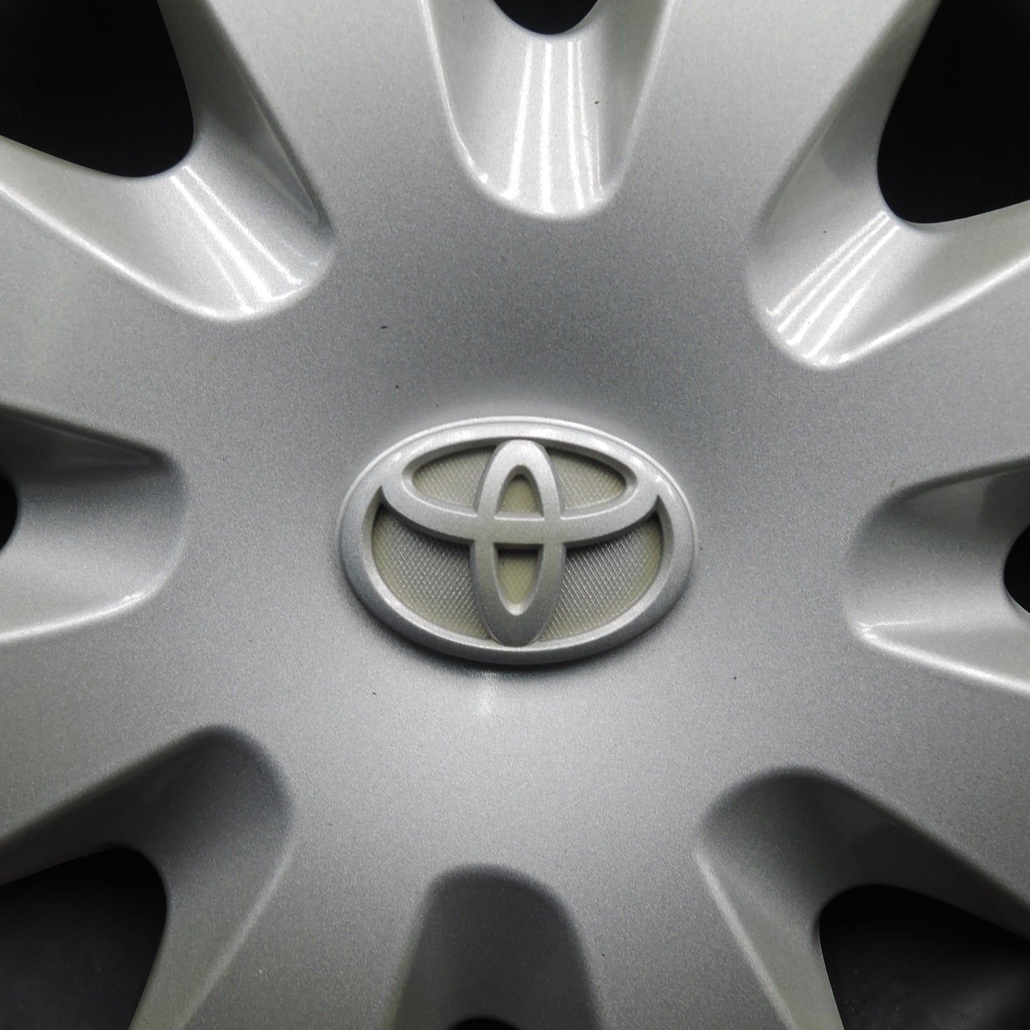 *送料無料* バリ溝！20年！キレイ！9分★トヨタ アクア 純正 スチール 175/65R15 スタッドレス グッドイヤー アイスナビ7 15インチ PCD100/4H★4022506HAス