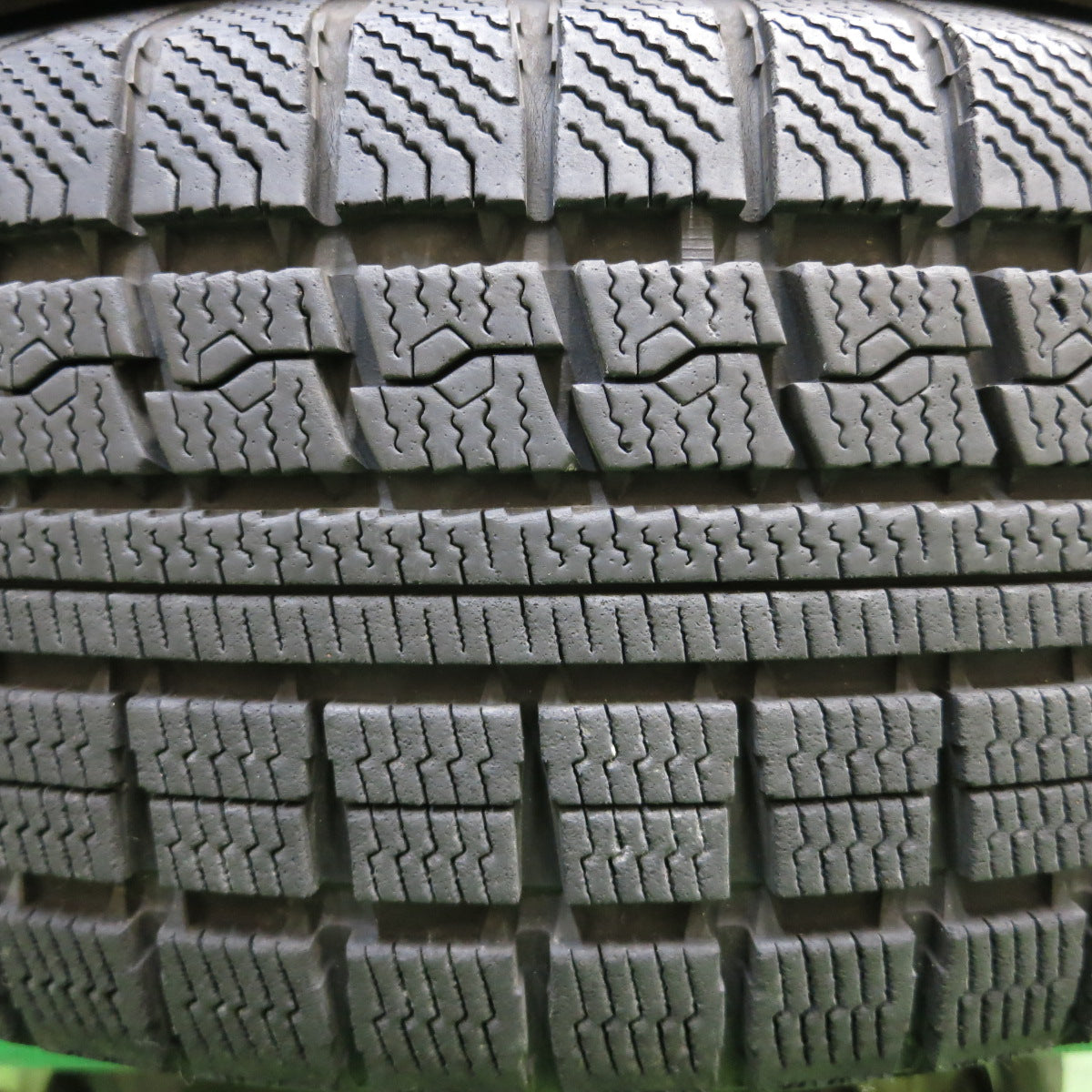 *送料無料*バリ溝！キレイ！9.5分★トヨタ CH-R 純正 215/60R17 スタッドレス トーヨー ウインター トランパス MK4α PCD114.3/5H CHR★3120504イス
