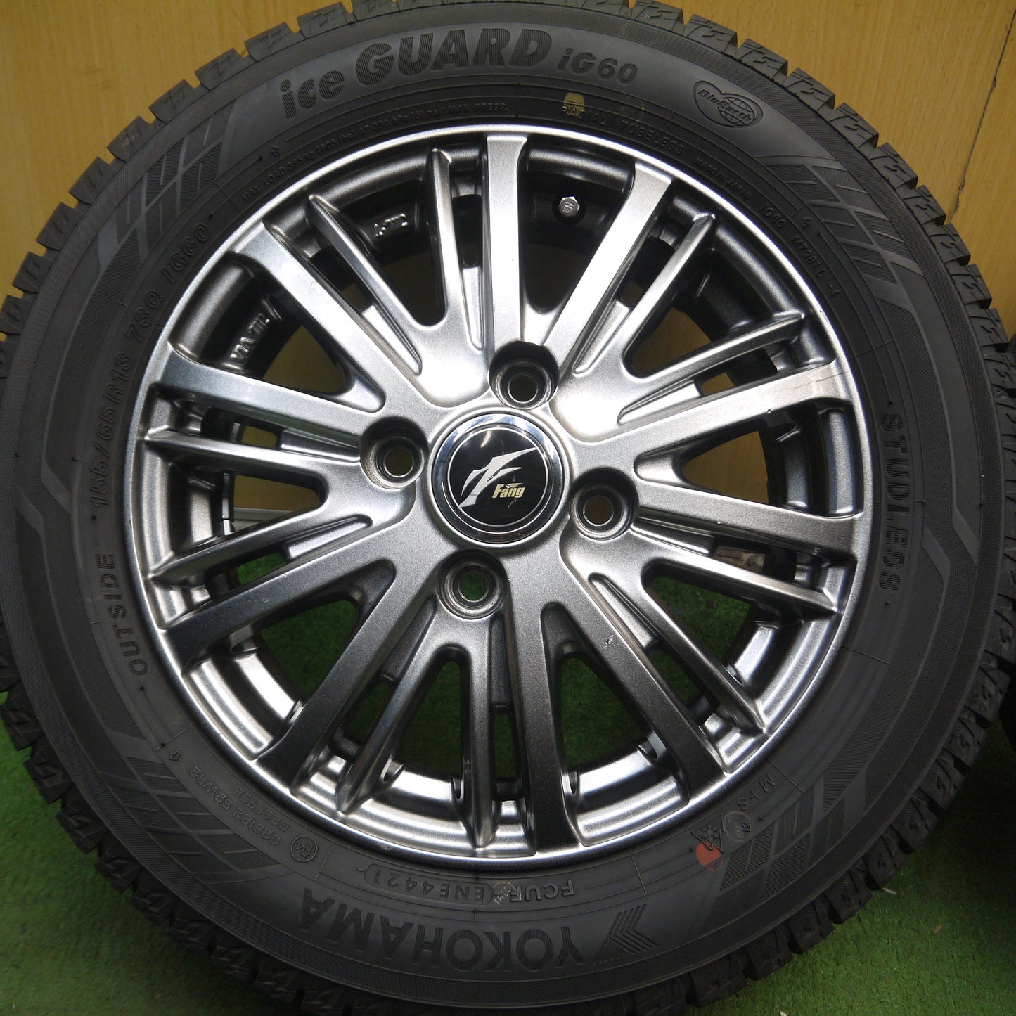 *送料無料*超バリ溝！21年！キレイ！9.5分以上★スタッドレス 155/65R13 ヨコハマ アイスガード iG60 Fang ファング 13インチ PCD100/4H★3121204Hス