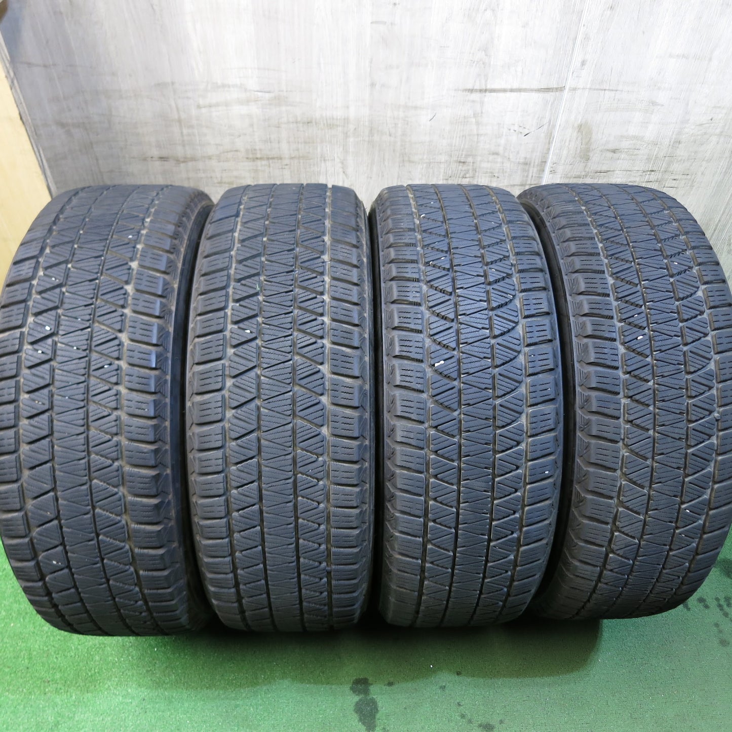 [送料無料]バリ溝！19年！キレイ！9.5分★スバル XV 純正 225/60R17 スタッドレス ブリヂストン ブリザック DM-V3 17インチ PCD100/5H★3051908Hス