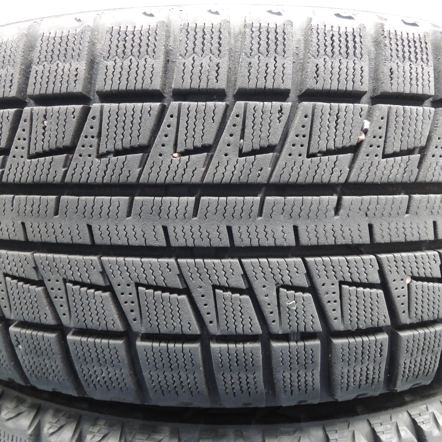 *送料無料*バリ溝！キレイ！8.5分★スバル レガシィ 純正 OP SAA 215/45R17 スタッドレス ブリヂストン ブリザック REVO2 17インチ PCD100/5H★3121201NJス