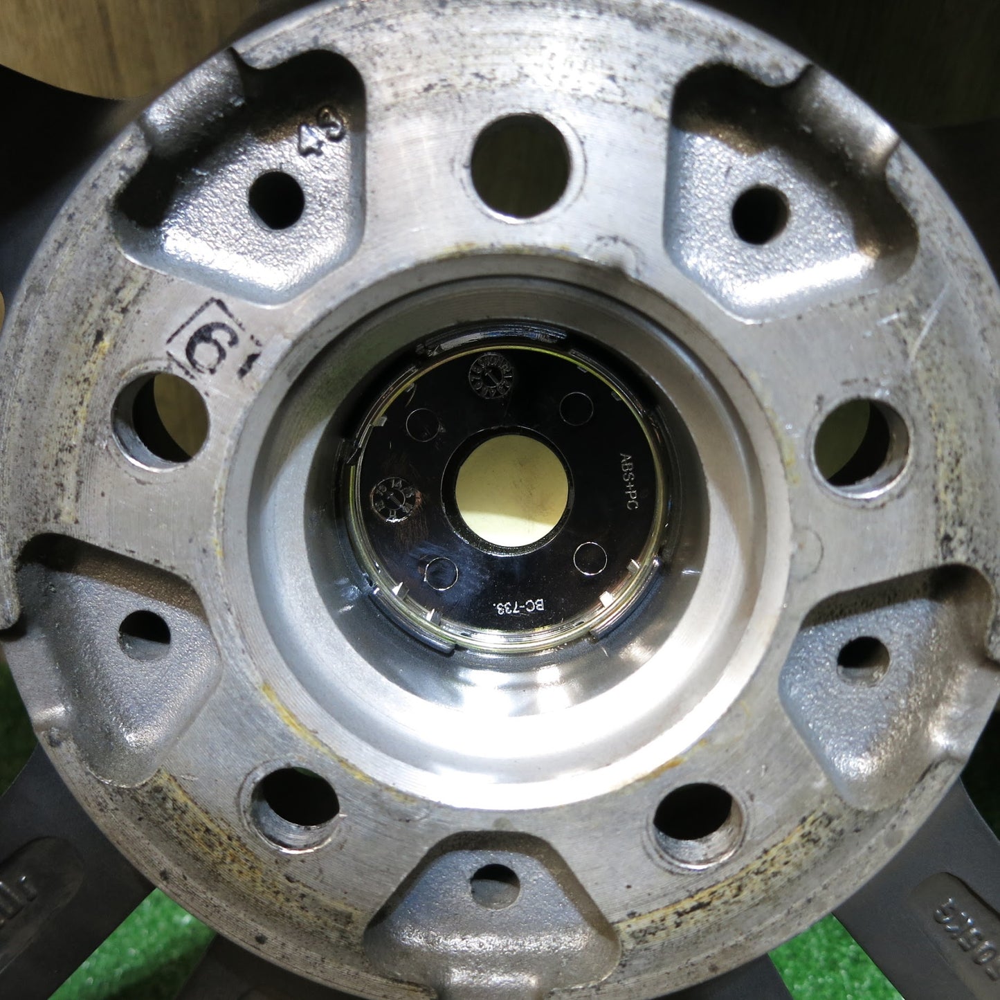 [送料無料]超バリ溝！19年！キレイ！ほぼ10分★スタッドレス 175/65R15 グッドイヤー アイスナビ6 NIRVANA NV ニルバーナ 15インチ PCD100/5H★3062008Hス