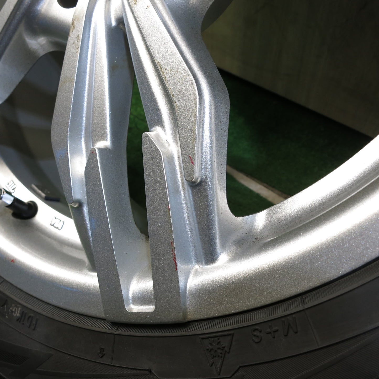 [送料無料]未使用 22年★ベンツ BMW 等 EURO BAHN SPORT TECHNIC 245/45R18 スタッドレス ヨコハマ アイスガード iG70 スポーツテクニック PCD112/5★3061311Hス