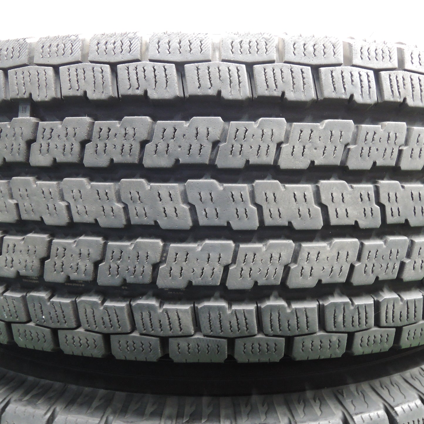 *送料無料*バリ溝！20年！キレイ！8.5分★ハイエース等 195/80R15 スタッドレス ヨコハマ アイスガード iG91 PRODITA プロディータ PCD139.7/6H★3121208NJス