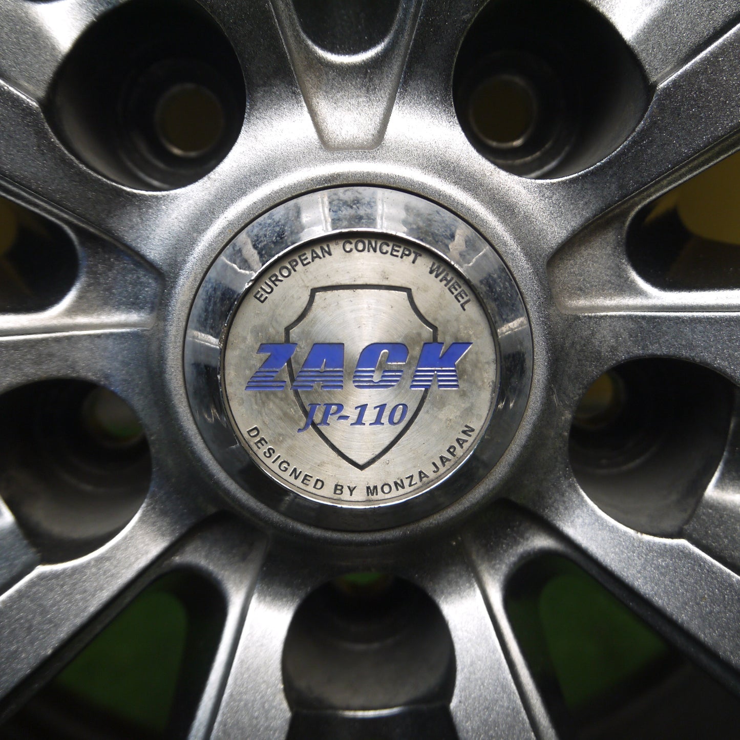 *送料無料*バリ溝！キレイ！8.5分★スタッドレス 205/65R16 ブリヂストン ブリザック VRX ZACK JP-110 MONZA ザック PCD114.3/5H★3122004Hス