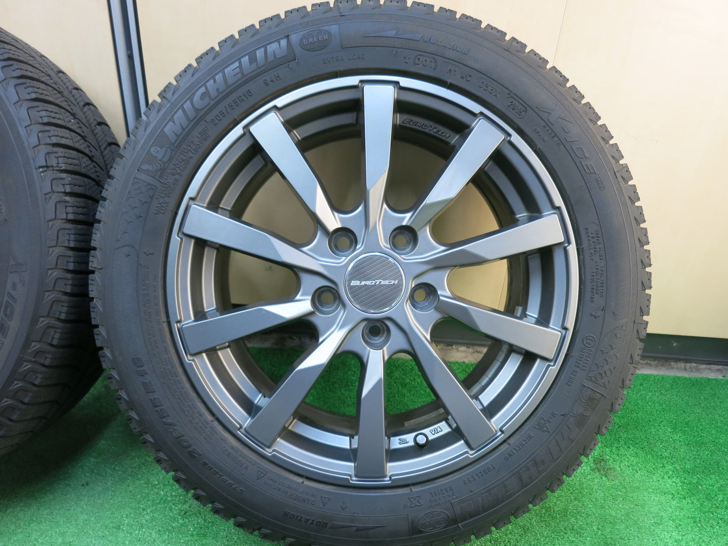 [送料無料]バリ溝！9分★ベンツ ワーゲン 等 EURO TECH205/55R16 スタッドレス ミシュラン X-ICE XI3 ユーロテック 16インチ PCD112/5H★3031001ヒス
