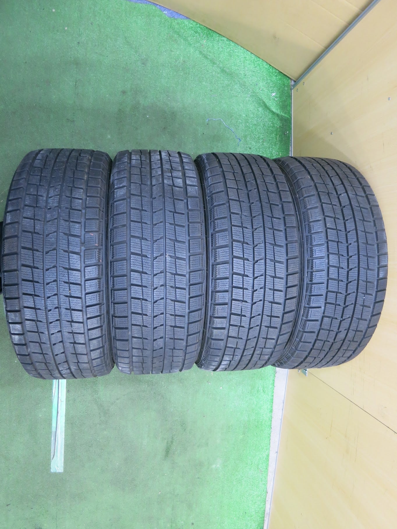 [送料無料]超バリ溝！ほぼ10分★レクサス LS 純正 245/45R19 スタッドレス ダンロップ DSX 19インチ PCD120/5H★0111109ヨス