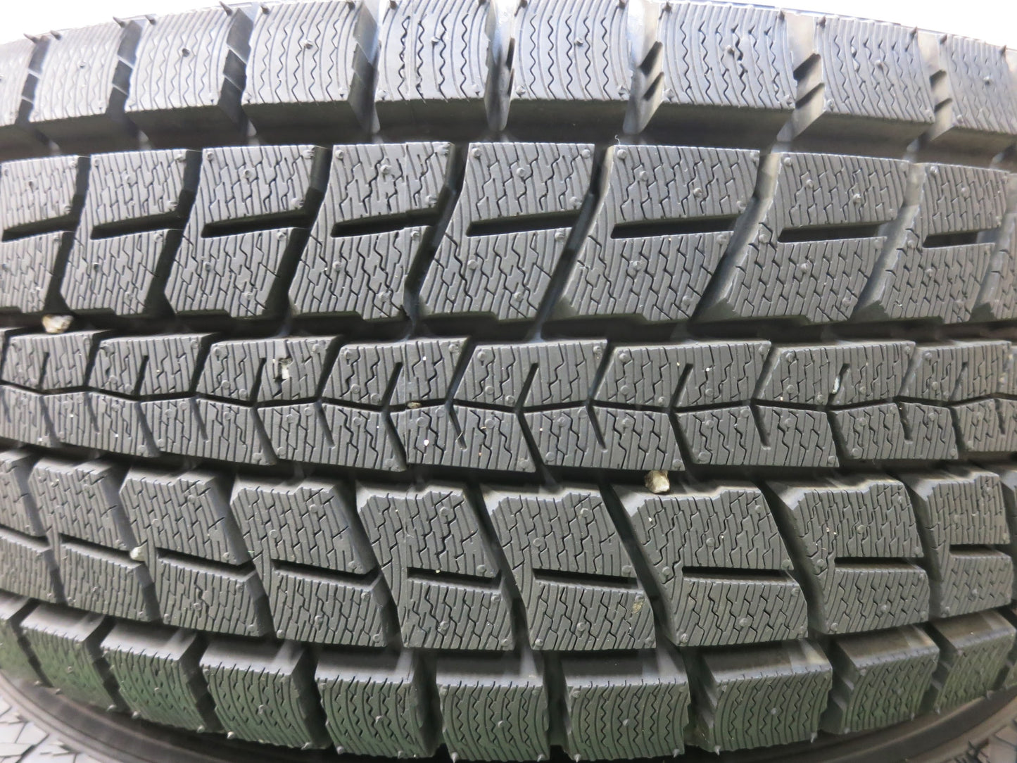 [送料無料]超バリ溝！20年！キレイ！ほぼ10分★アウディ 等 215/70R16 スタッドレス ダンロップ ウインターマックス SJ8 社外 アルミ PCD112/5H★3020111ヒス