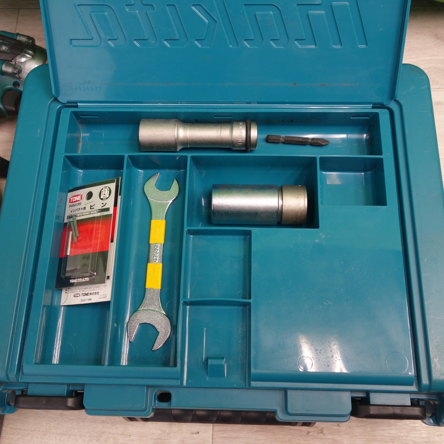 [送料無料] 付属品付き☆マキタ 充電式 インパクトレンチ TW285D 電動 工具 makita☆