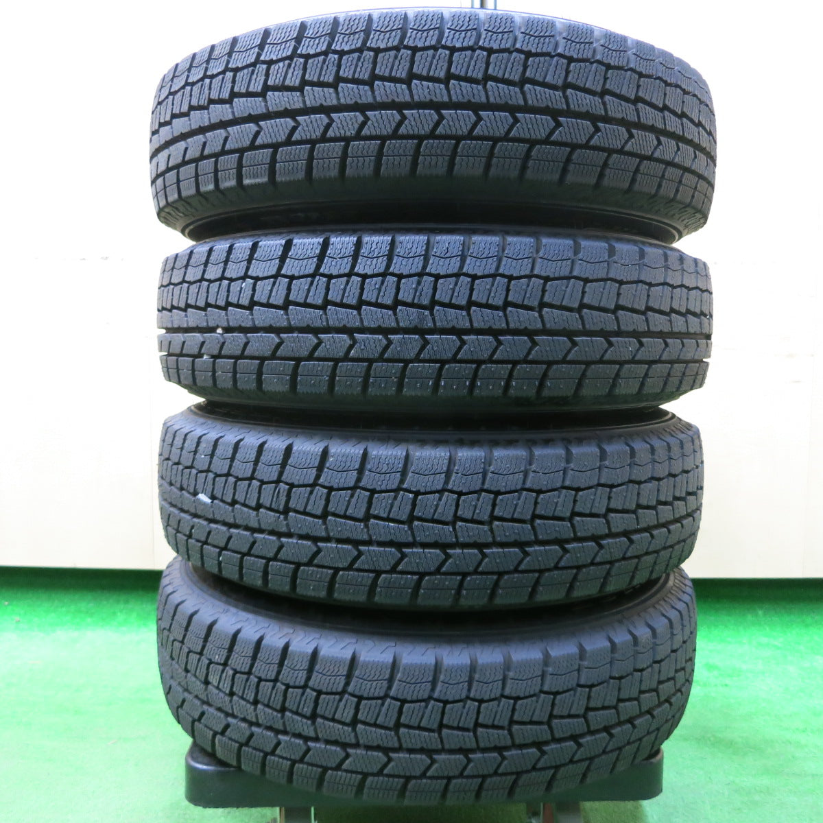 *送料無料*超バリ溝！22年！キレイ！ほぼ10分★スタッドレス 155/80R13 ダンロップ ウインターマックス WM02 FEID 13インチ PCD100/4H★3122511イス
