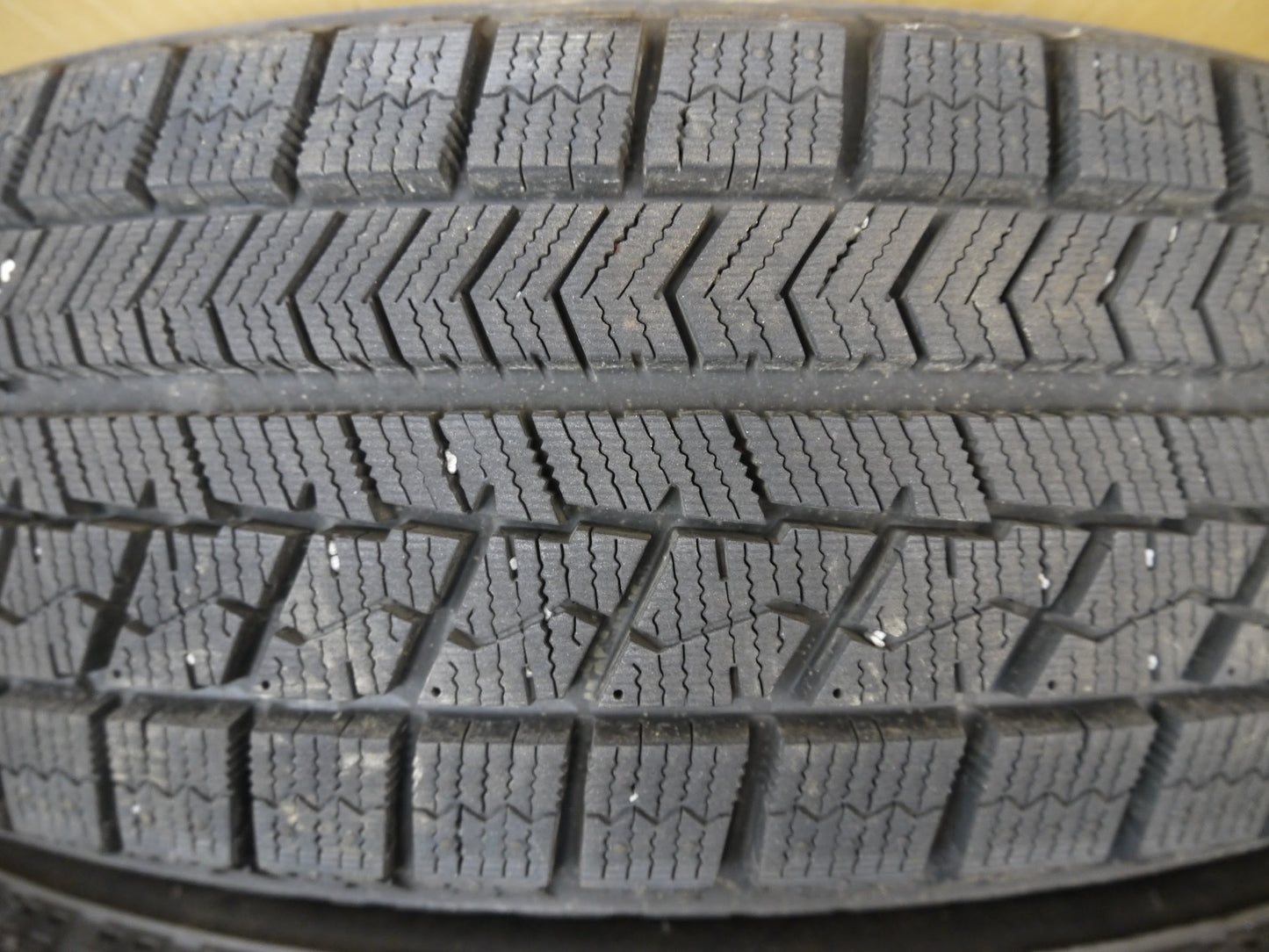 [送料無料]バリ溝！18年！9.5分以上★スタッドレス 155/65R14 ブリヂストン ブリザック VRX タイヤ 14インチ タント ムーブ ワゴンR N-BOX 等★2021503ヤスタ