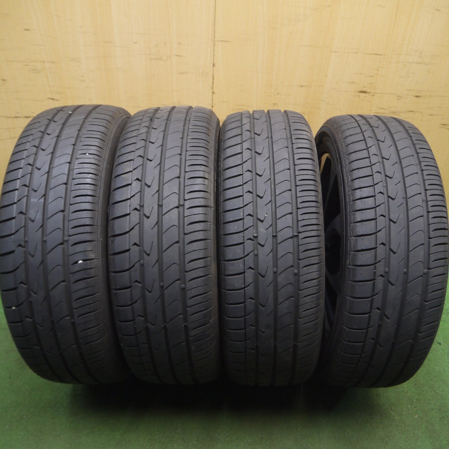 *送料無料* 超バリ溝！23年！ほぼ10分★日産 デュアリス 純正 215/55R18 トーヨー トランパス MPZ 18インチ PCD114.3/5H★4022705Hノ