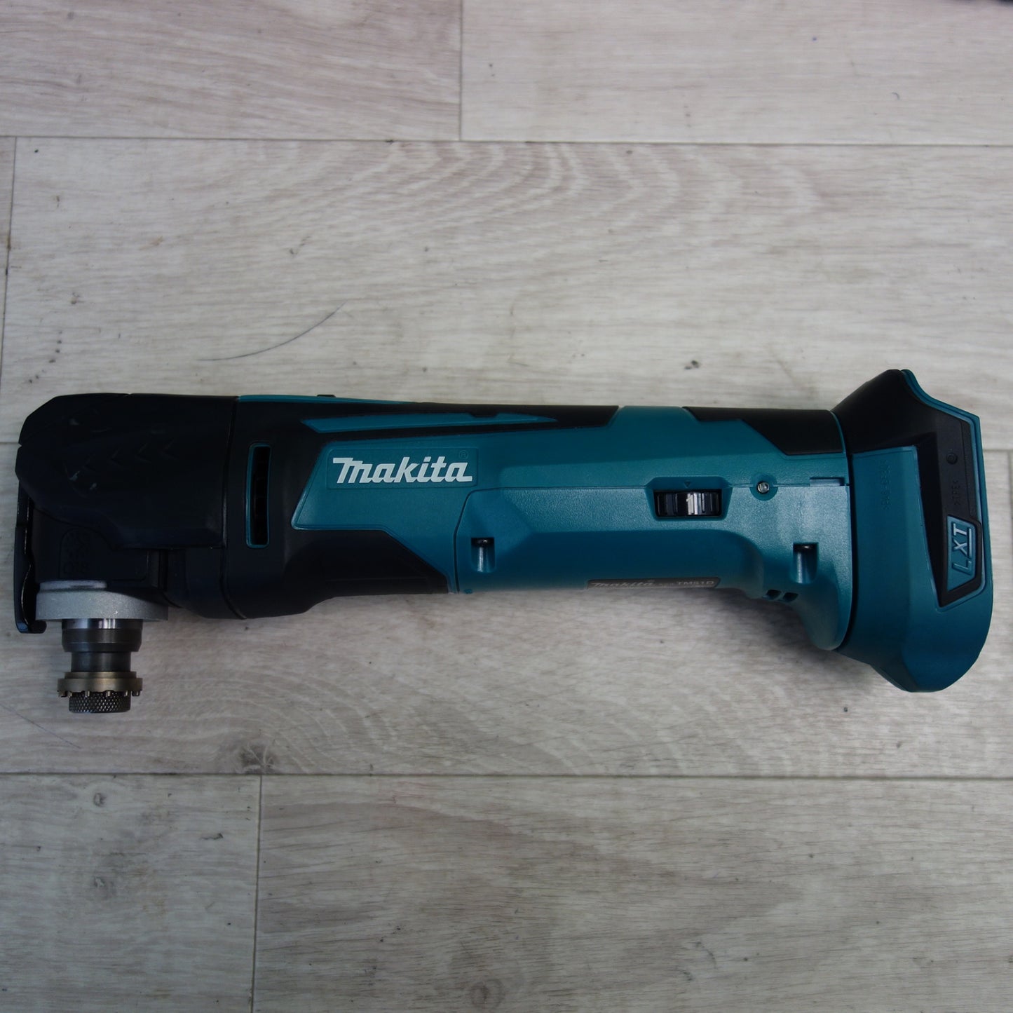 [送料無料] ☆Makita マキタ 充電式 マルチツール TM51DRG 18V/6.0Ah バッテリ1個付 DC18RC 切断 剥離 研削 工具 DIY 大工道具 電動工具☆