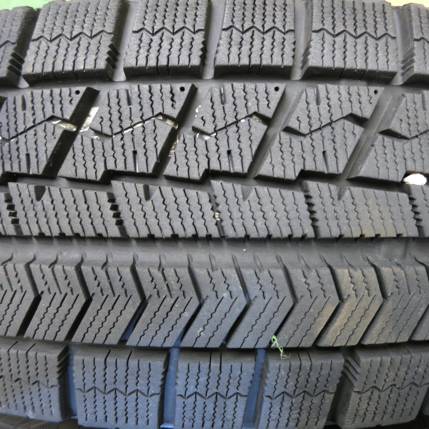 [送料無料]バリ溝！19年！キレイ！9.5分★スタッドレス 185/70R14 ブリヂストン ブリザック VRX PREO 社外 アルミ 14インチ PCD100/4H★3042610Hス