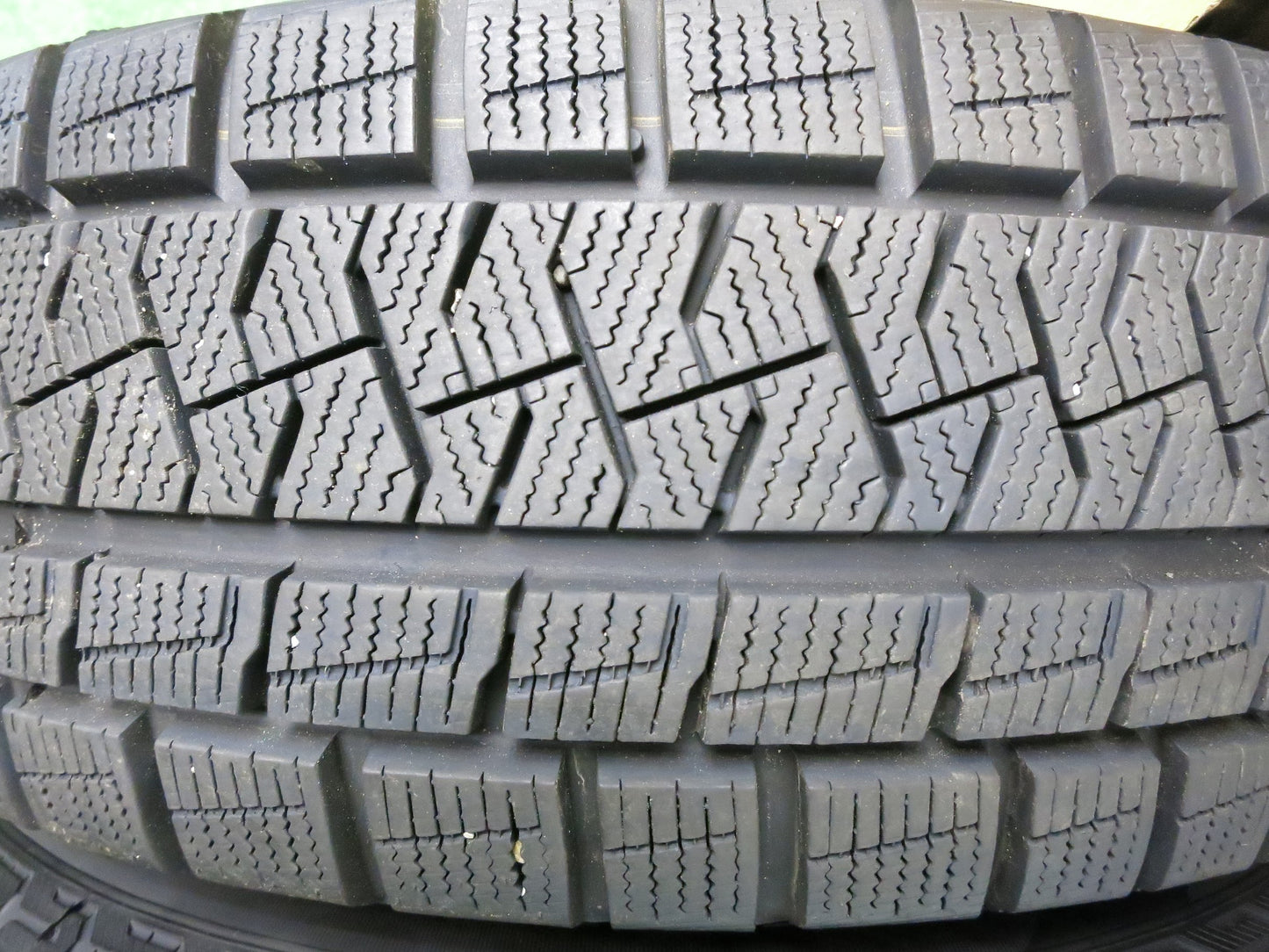 [送料無料]バリ溝！19年！綺麗！9分★スタッドレス 175/65R15 ピレリ アイスアシンメトリコ プラス ZACK Sport-10 MONZA ザック モンツァ PCD100/4H★2121404Hス
