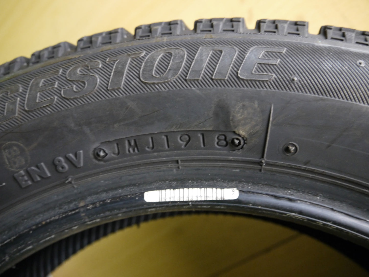 [送料無料]バリ溝！18年！9.5分以上★スタッドレス 155/65R14 ブリヂストン ブリザック VRX タイヤ 14インチ タント ムーブ ワゴンR N-BOX 等★2021503ヤスタ