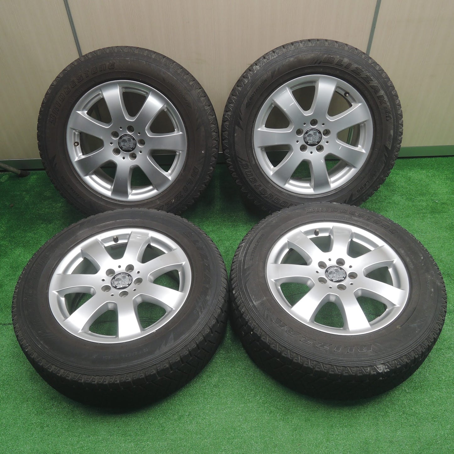 [送料無料]4本価格★ベンツ Rクラス W251 純正 AMG 235/65R17 スタッドレス ブリヂストン ブリザック DM-Z3 17インチ PCD112/5H★3072002SYス