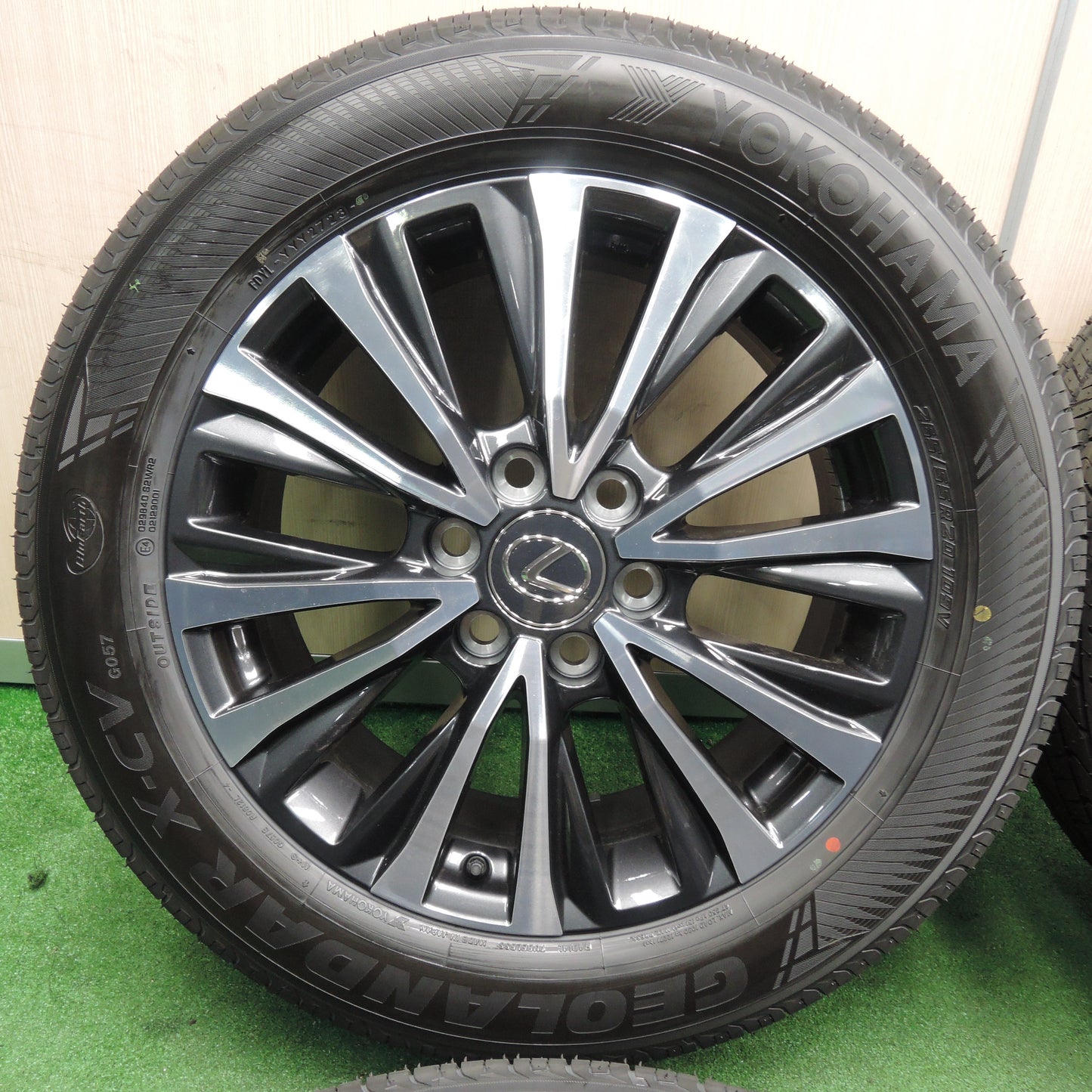 *送料無料*新車外し！23年！センサー付★レクサス LX600 純正 265/55R20 ヨコハマ ジオランダー X-CV G057 PCD139.7/6H★3120801TNノ