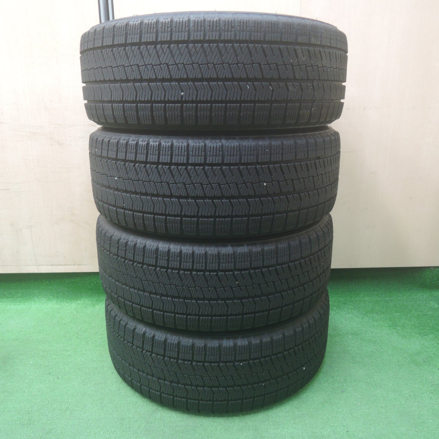 *送料無料*バリ溝！キレイ！9.5分★インプレッサ等 205/50R17 スタッドレス ブリヂストン ブリザック VRX2 TOPRUN トップラン 17インチ PCD100/5H★4011907SYス