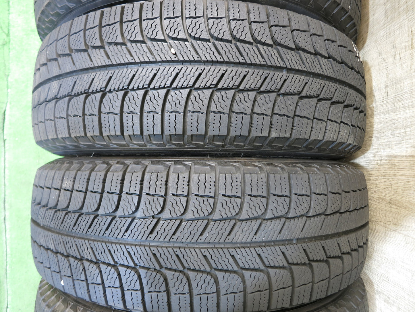 [送料無料]バリ溝！19年！綺麗！9.5分★ワーゲン T-Cross 純正 BORBET 195/60R16 スタッドレス ミシュランX-ICE3+ T-クロス ティークロス PCD100/5H★2101408Hス