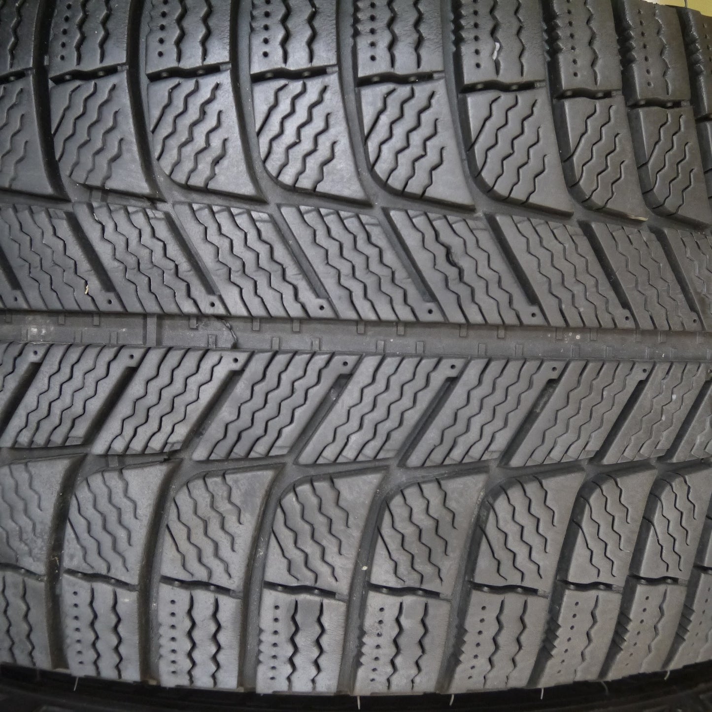 [送料無料]バリ溝！キレイ！9分★スバル WRX STi 純正 245/40R18 スタッドレス ミシュラン X-ICE XI3 18インチ PCD114.3/5H★3071210Hス