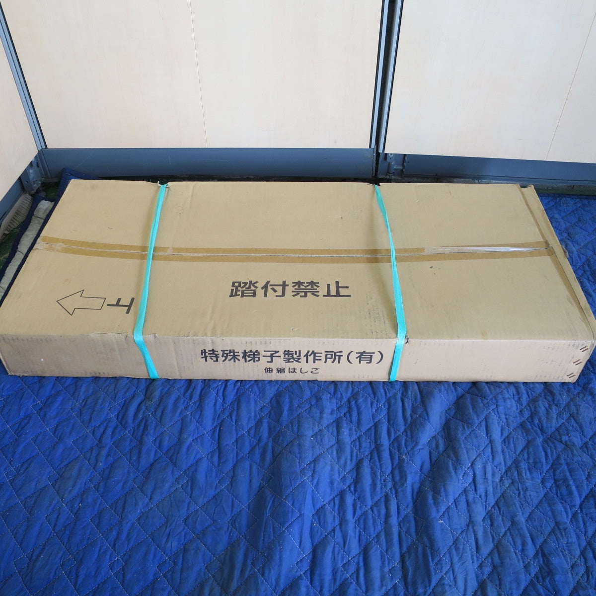 [送料無料] 未使用☆伸縮 はしご SL-600J 自在脚付き 特殊梯子製作所 ハシゴ☆