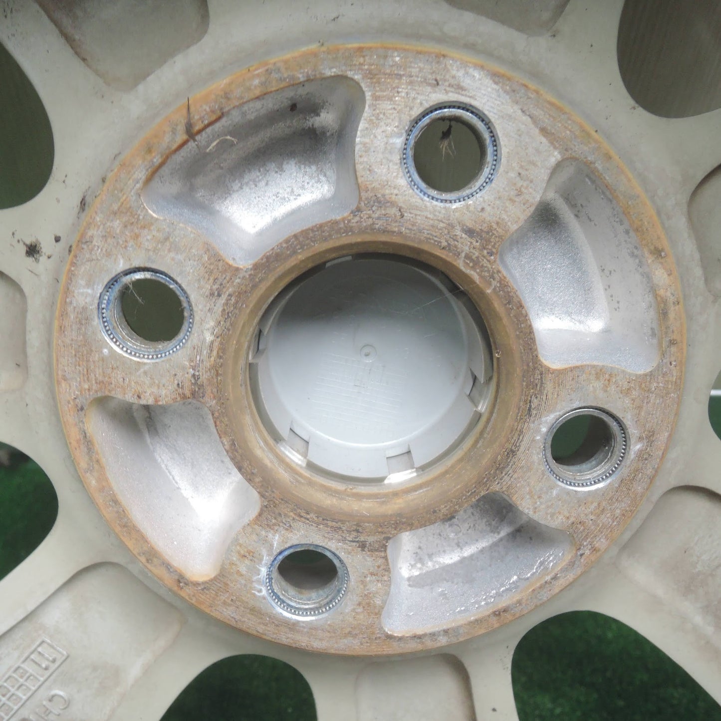 [送料無料]バリ溝！キレイ！9.5分★ホンダ GK/GP系 フィット シャトル 純正 175/65R15 スタッドレス ヨコハマ アイスガードiG30 15インチ PCD100/4H★3072709SYス
