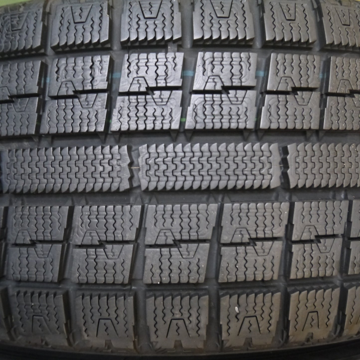 *送料無料*バリ溝！キレイ！ほぼ10分★スタッドレス 215/55R17 トーヨー ガリット G5 FINAL SPEED MiD 17インチ PCD114.3/5H★4012906Hス