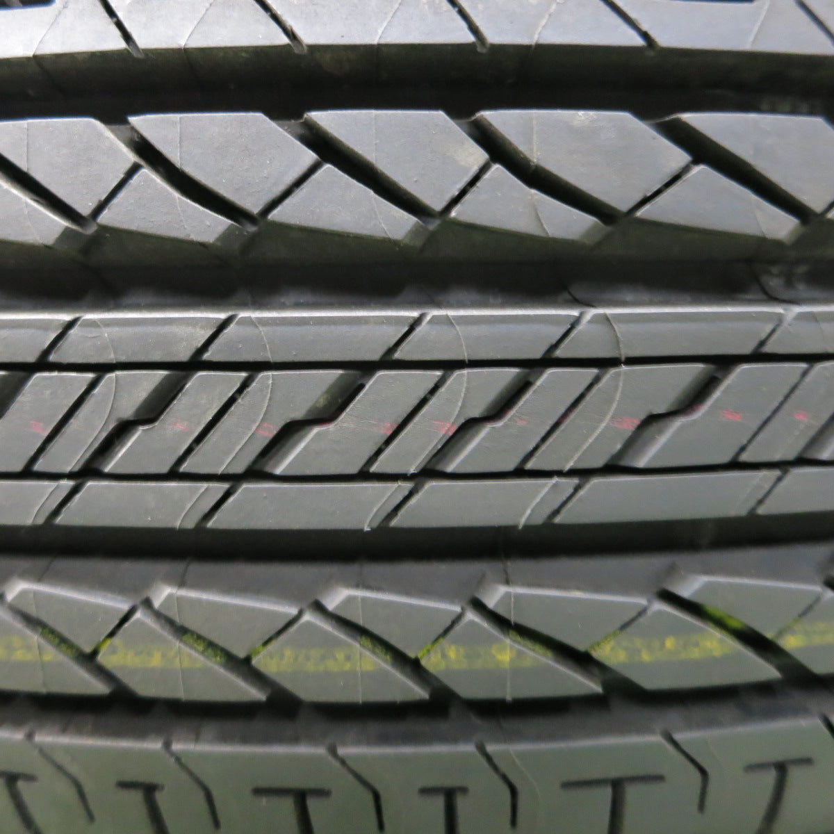 *送料無料*新車外し！23年★175/80R16 ブリヂストン デューラー H/L 852 タイヤ 16インチ ジムニー 等★3102404イノタ