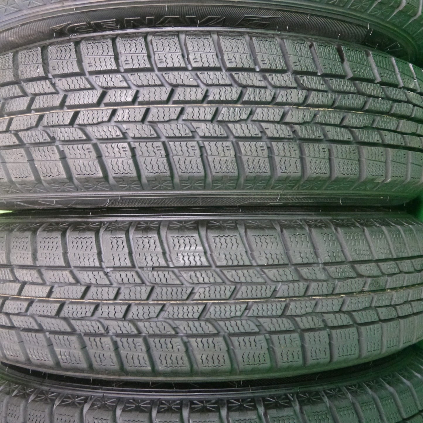 [送料無料]バリ溝！20年！9.5分以上★スタッドレス 145/80R13 グッドイヤー アイスナビ6 FOUR FORCE 社外 アルミ 13インチ PCD100/4H★3062404ヌス