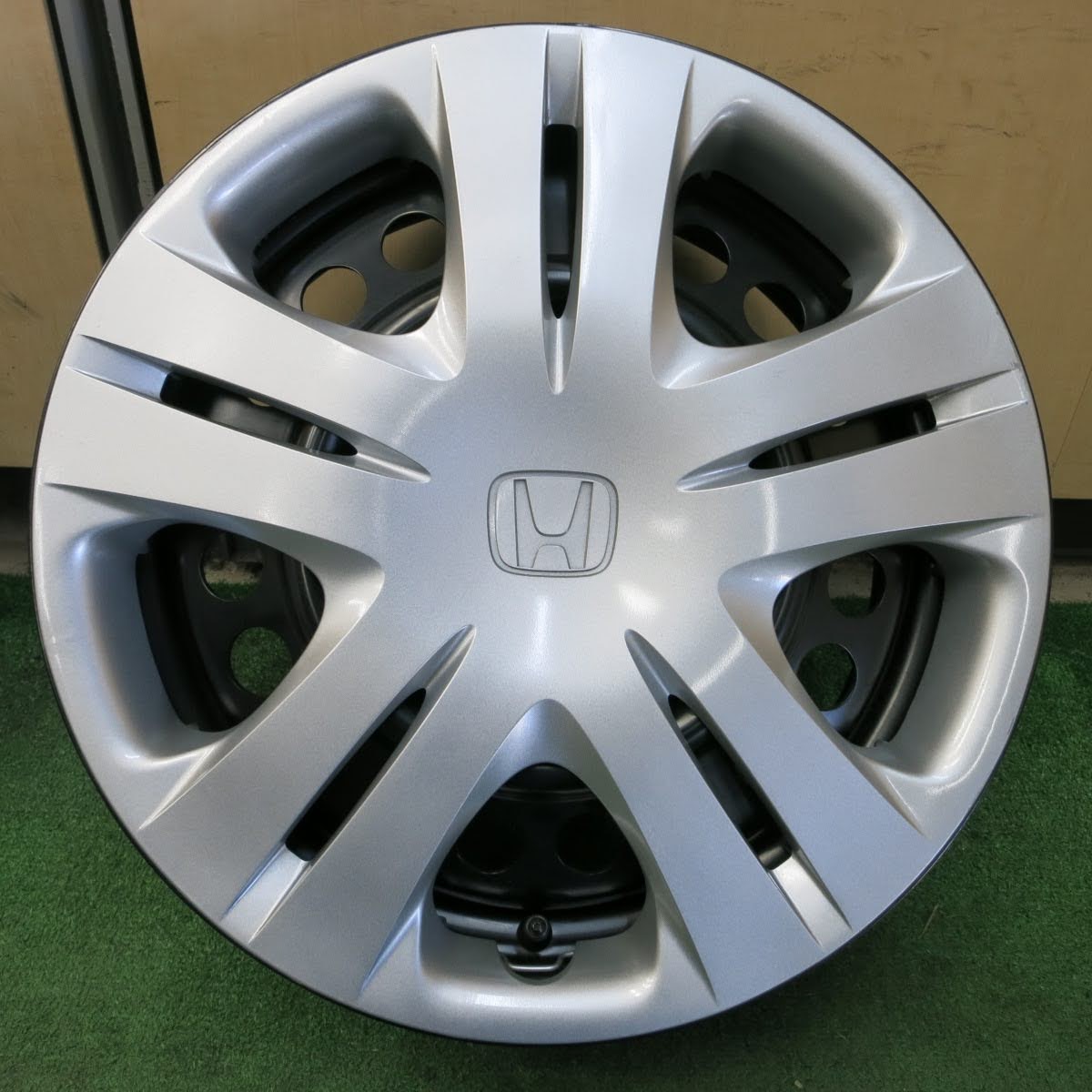 [送料無料]4本価格★ホンダ GE8 フィット 純正 スチール ホイール 15インチ 15×5.5J PCD100/4H★3101107イホ