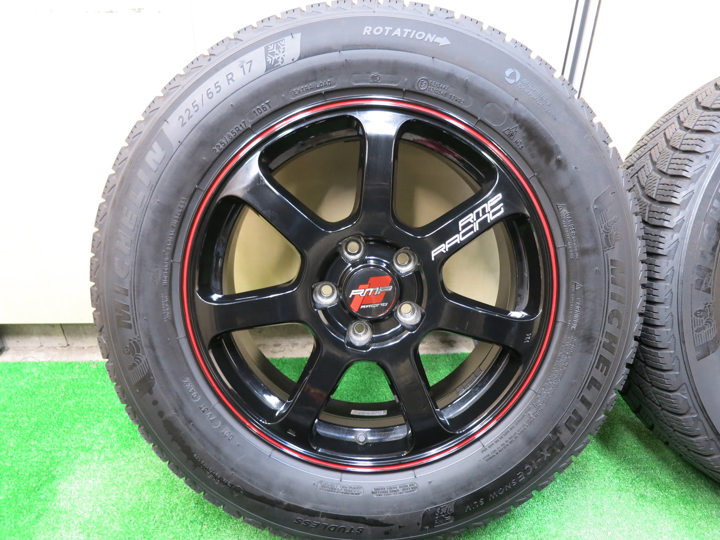 [送料無料]超バリ溝！20年！綺麗！9.5分以上★スタッドレス RMP RACING 225/65R17 ミシュラン X-ICE SNOW SUV RMPレーシング 17インチ PCD114.3/5H★2121204ヒス