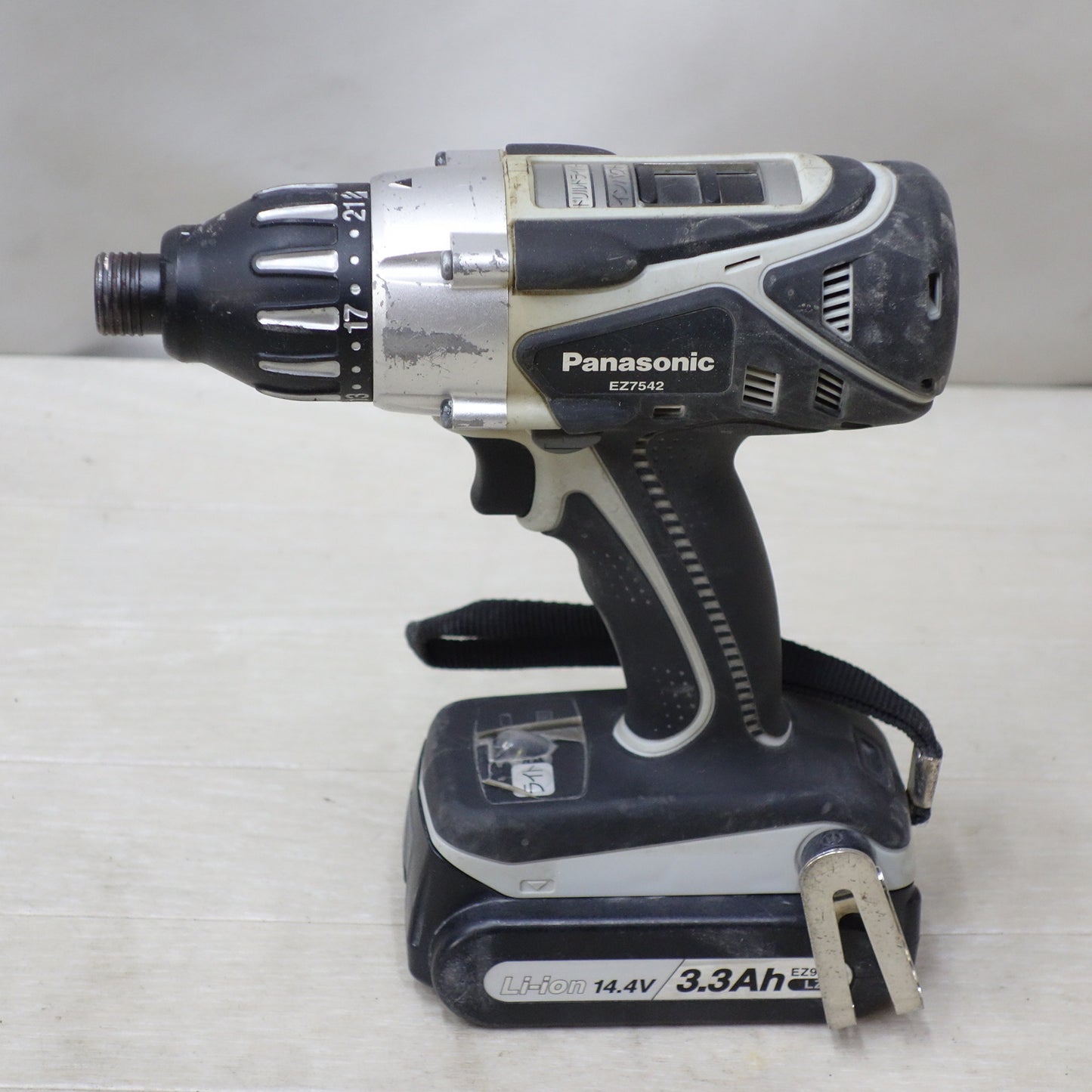 [送料無料] ◆Panasonic パナソニック 松下 充電式マルチインパクトドライバー EZ7542 14.4V バッテリー2個 充電器付き 電動工具◆