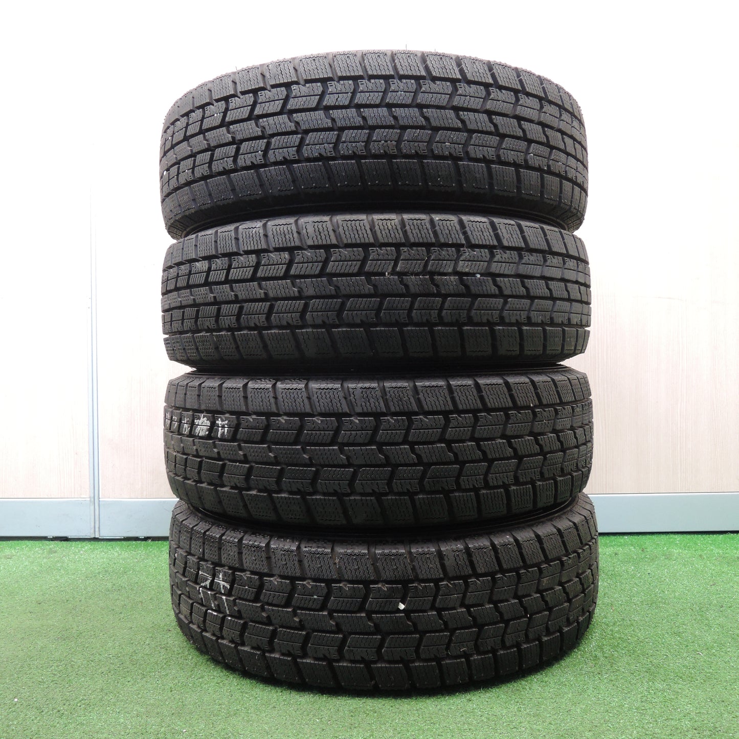 *送料無料*バリ溝！22年！ほぼ10分★スタッドレス 155/65R13 グッドイヤー アイスナビ7 Treffer トレファー 13インチ PCD100/4H★4011506NJス