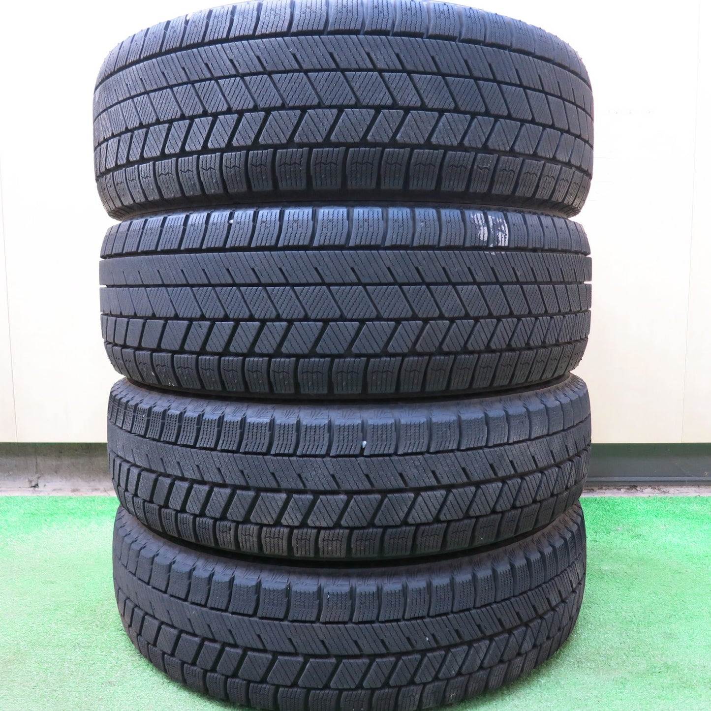 [送料無料]バリ溝！21年！9.5分★三菱 アイ 145/65R15 175/55R15 スタッドレス ブリヂストン ブリザック VRX3 GRASS GF グラス 15インチ PCD100/4H★3042501ヒス