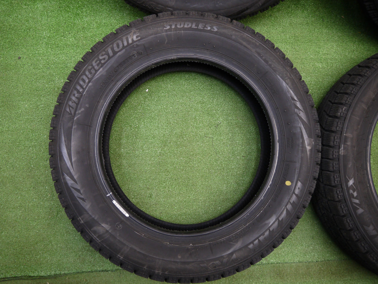 [送料無料]バリ溝！18年！9.5分以上★スタッドレス 155/65R14 ブリヂストン ブリザック VRX タイヤ 14インチ タント ムーブ ワゴンR N-BOX 等★2021503ヤスタ
