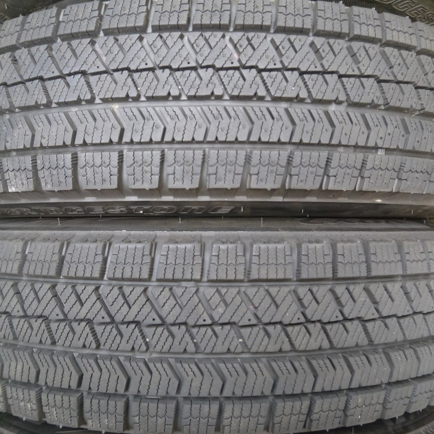 [送料無料]バリ溝！22年！キレイ！ほぼ10分★スタッドレス 145/80R13 ブリヂストン ブリザック VRX2 BALMINUM バルミナ 13インチ PCD100/4H★3062801Hス